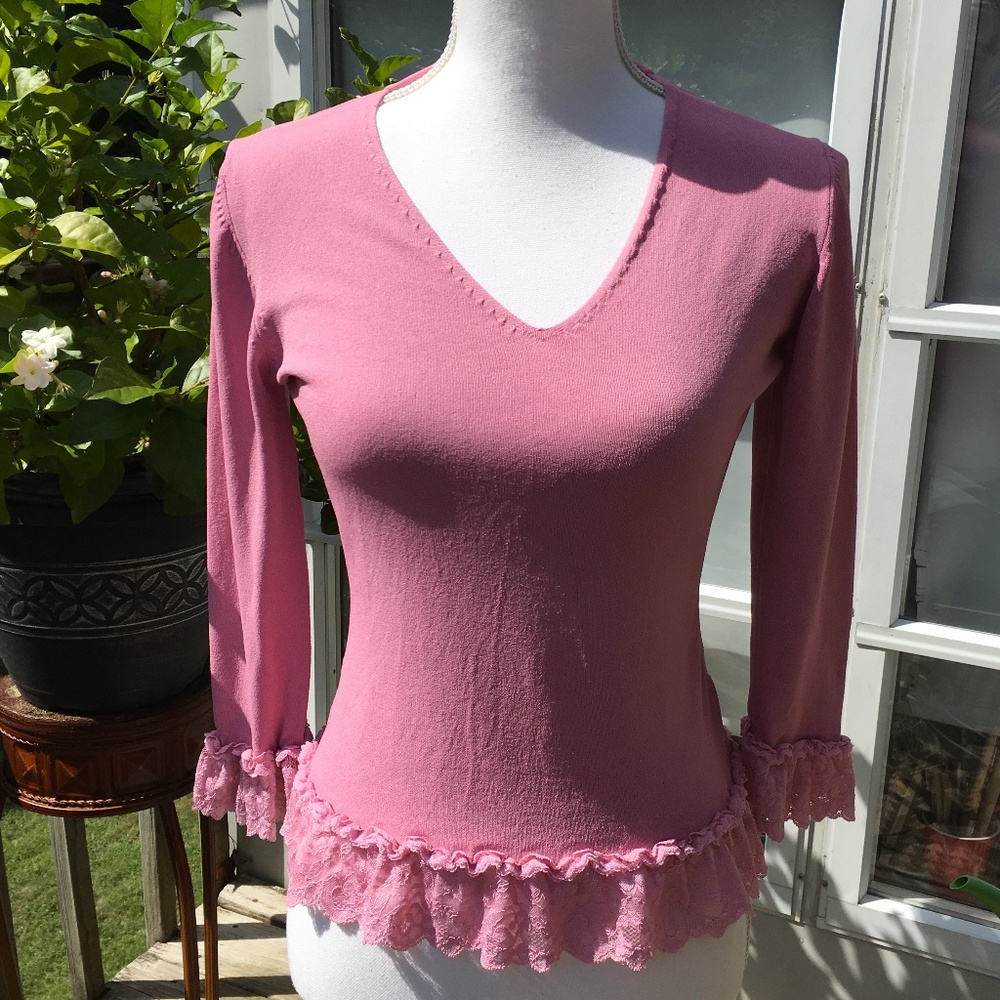 Italian pink sweater by Excellent with lace on the arm cuffs and bottom
